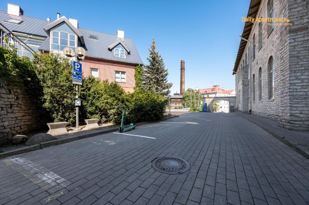 Daily Apartments - Duplex Apartment Талин Екстериор снимка